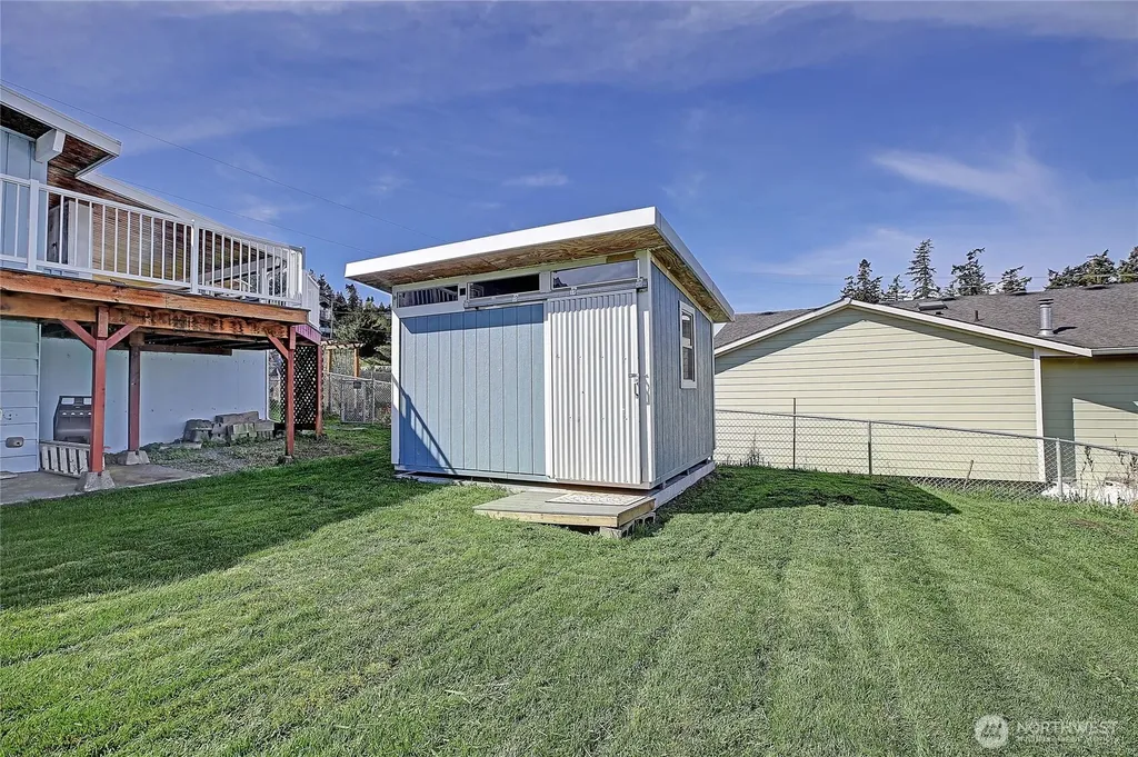 804 Sandstone Lane Camano Island WA 98282