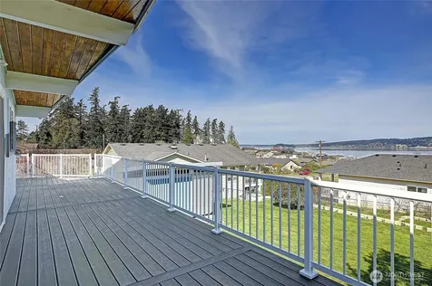 804 Sandstone Lane Camano Island WA 98282