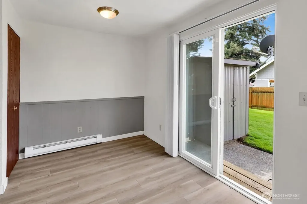 211 Maple Street Lynden WA 98264