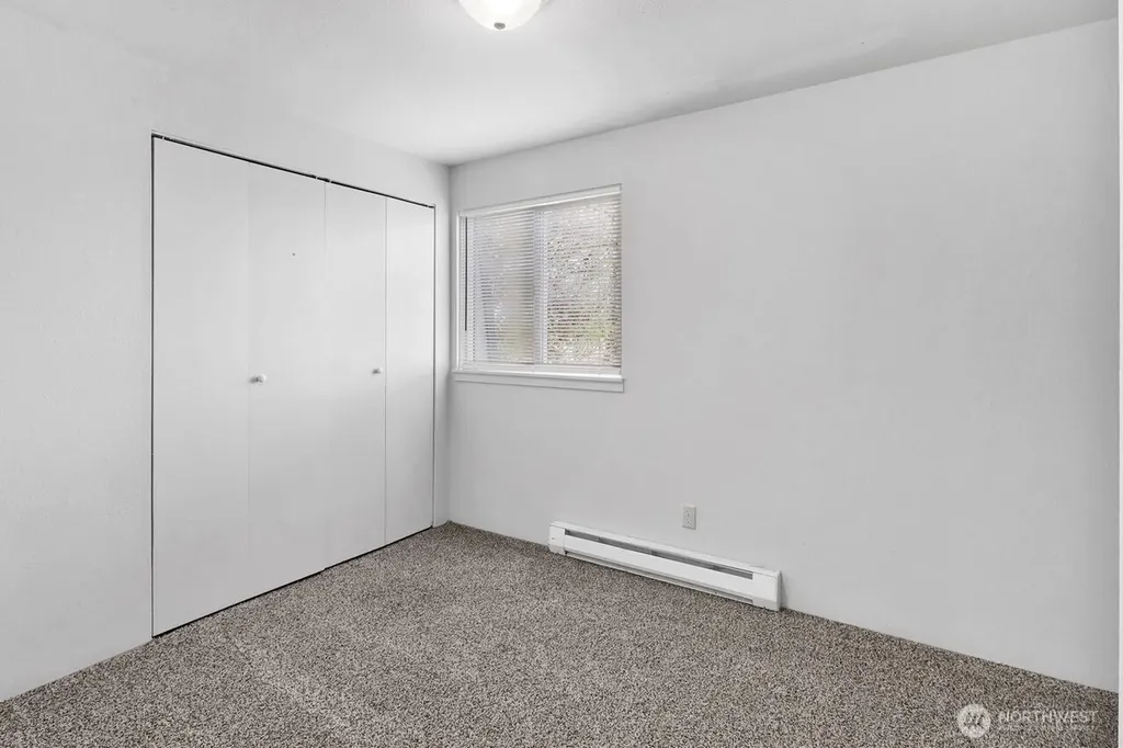211 Maple Street Lynden WA 98264