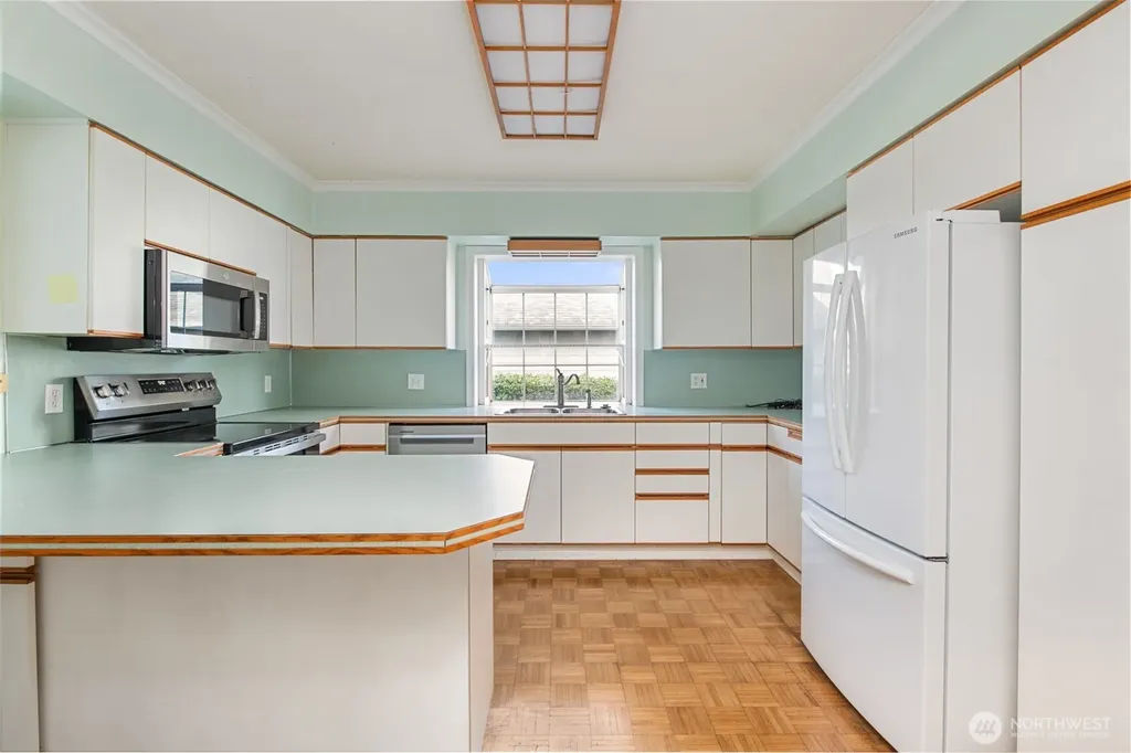 614 1st Avenue Aberdeen WA 98520