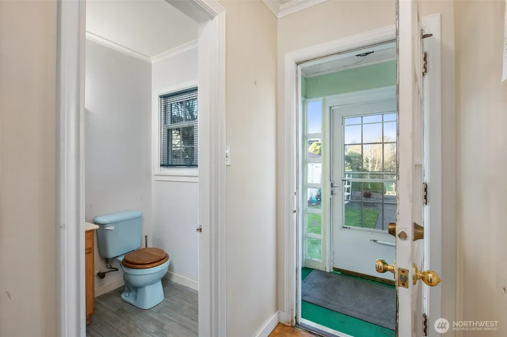 614 1st Avenue Aberdeen WA 98520