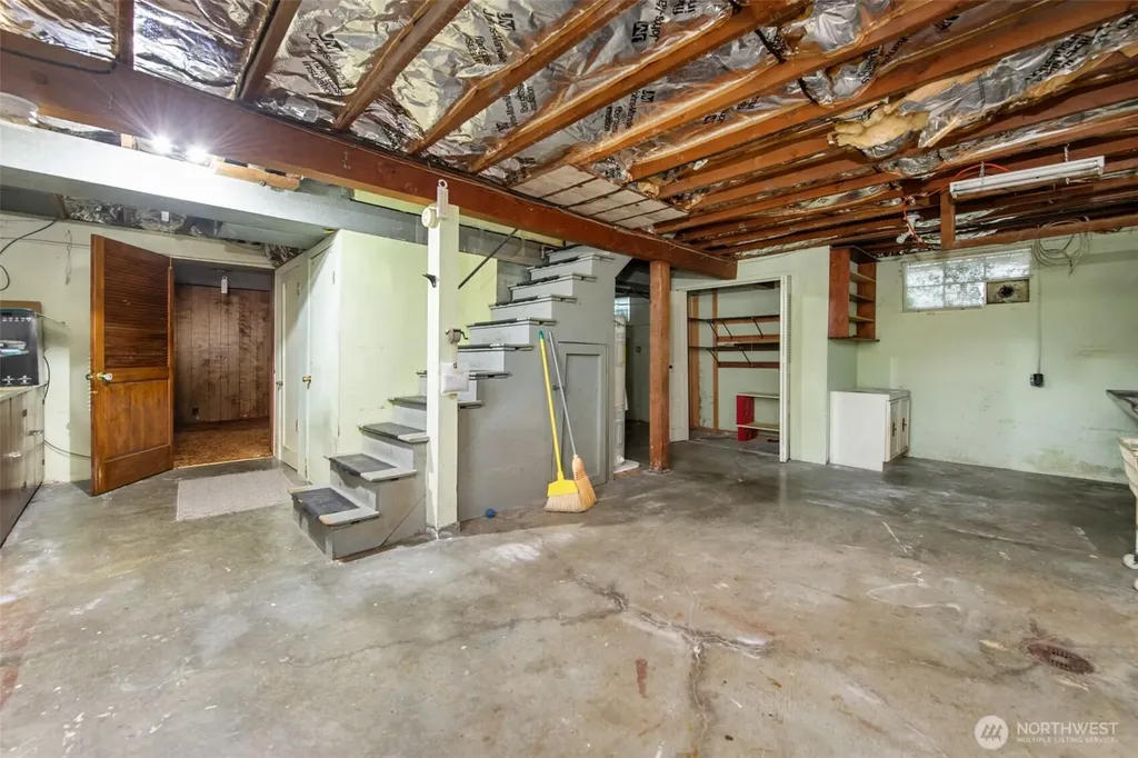 614 1st Avenue Aberdeen WA 98520