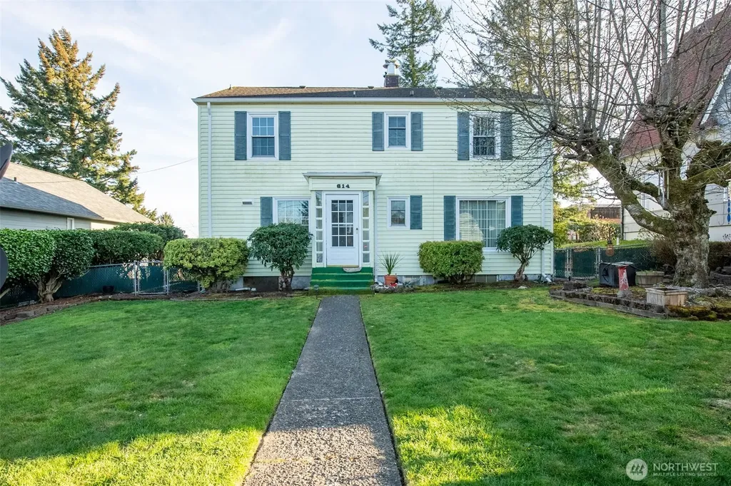 614 1st Avenue Aberdeen WA 98520