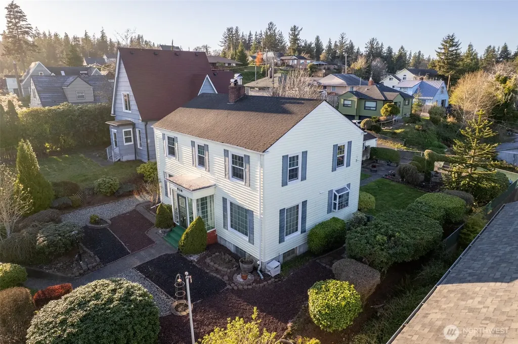 614 1st Avenue Aberdeen WA 98520