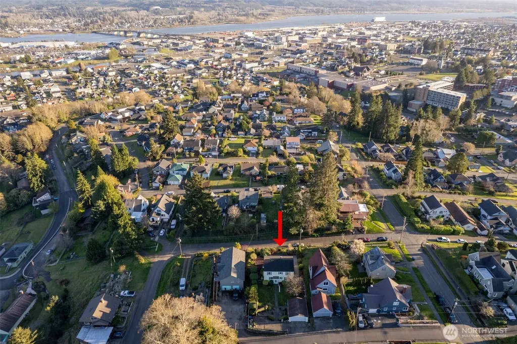 614 1st Avenue Aberdeen WA 98520