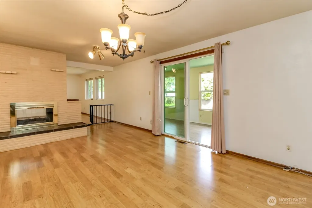 327 Logger Court SE Lacey WA 98503