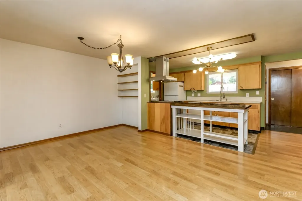 327 Logger Court SE Lacey WA 98503