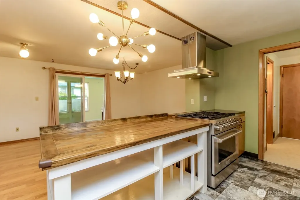 327 Logger Court SE Lacey WA 98503