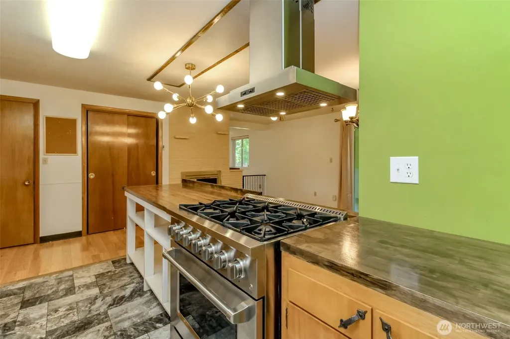 327 Logger Court SE Lacey WA 98503