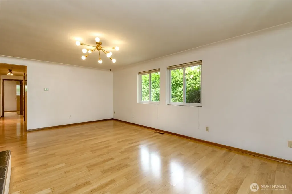 327 Logger Court SE Lacey WA 98503