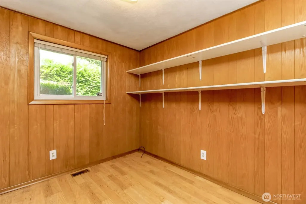 327 Logger Court SE Lacey WA 98503
