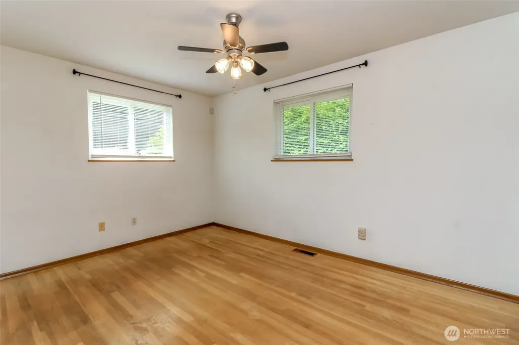 327 Logger Court SE Lacey WA 98503