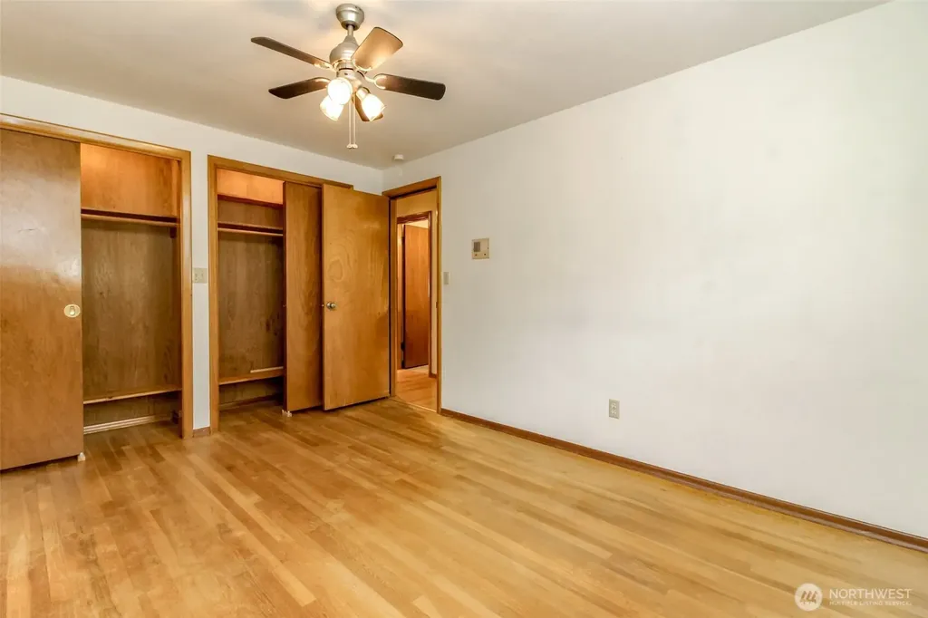 327 Logger Court SE Lacey WA 98503