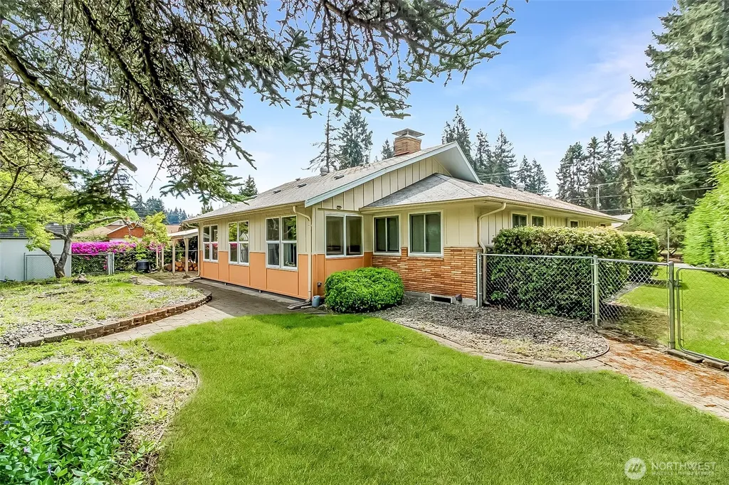 327 Logger Court SE Lacey WA 98503