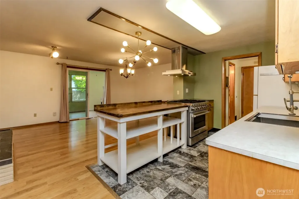 327 Logger Court SE Lacey WA 98503