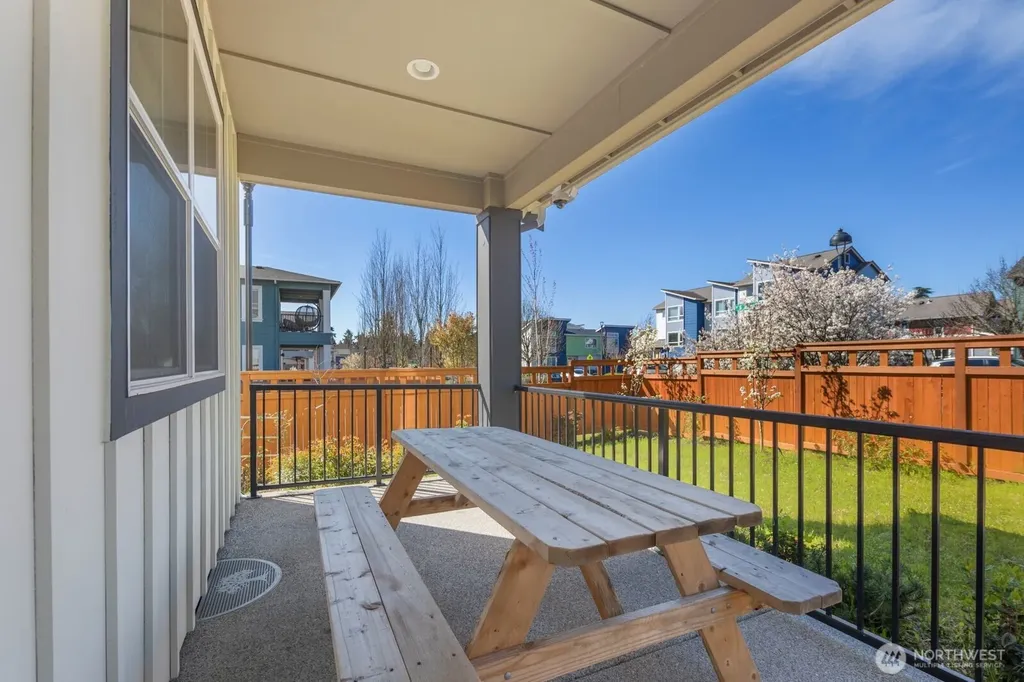 9836 6th Avenue SW Seattle WA 98106