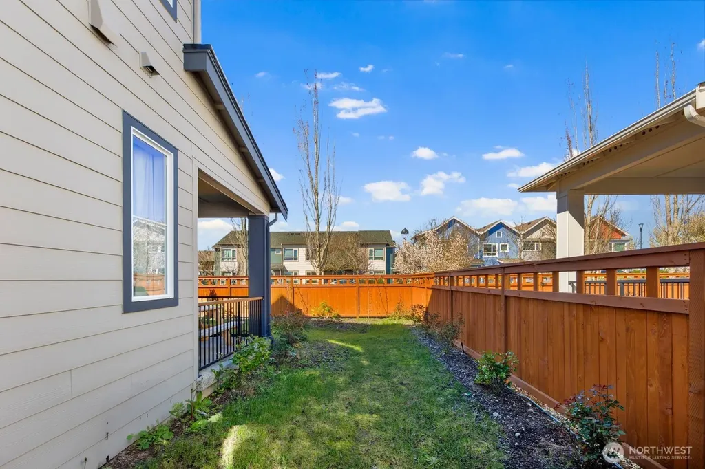 9836 6th Avenue SW Seattle WA 98106