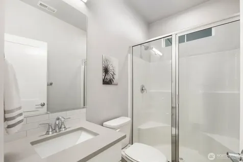 9836 6th Avenue SW Seattle WA 98106