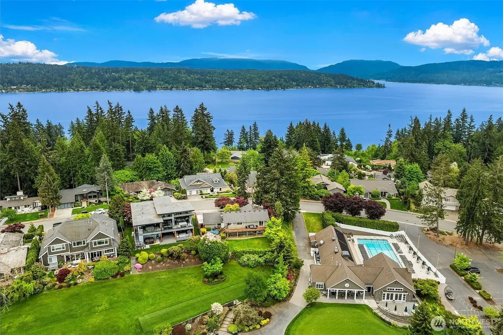 1516 184th Avenue NE Bellevue WA 98008