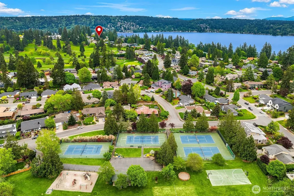 1516 184th Avenue NE Bellevue WA 98008