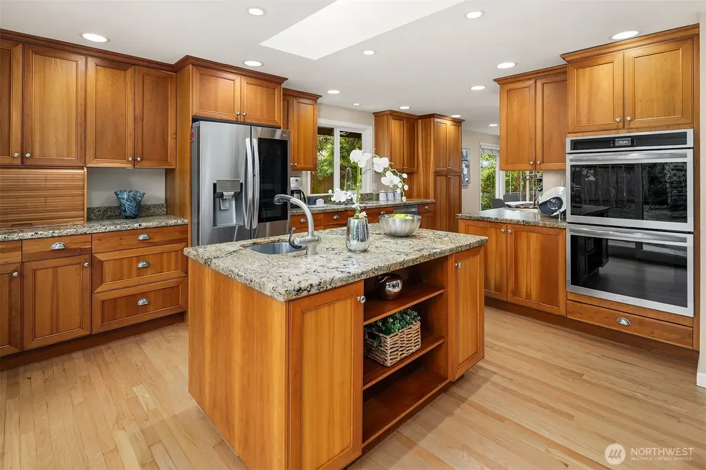 1516 184th Avenue NE Bellevue WA 98008