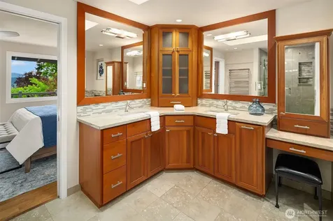 1516 184th Avenue NE Bellevue WA 98008