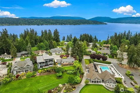 1516 184th Avenue NE Bellevue WA 98008