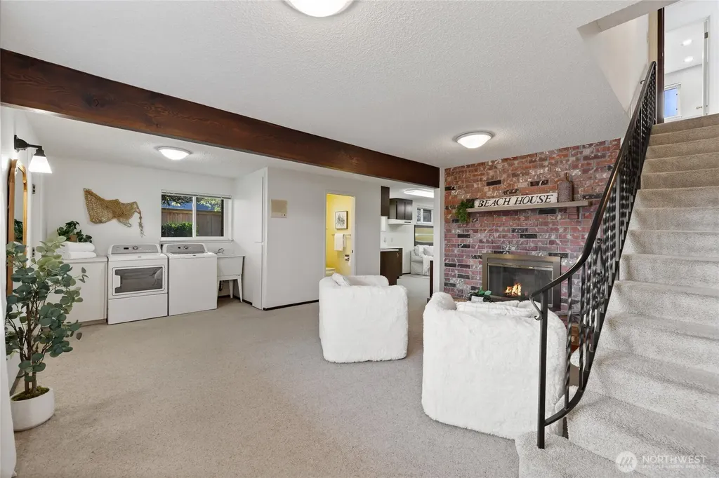 209 Bella Bella Drive Fox Island WA 98333