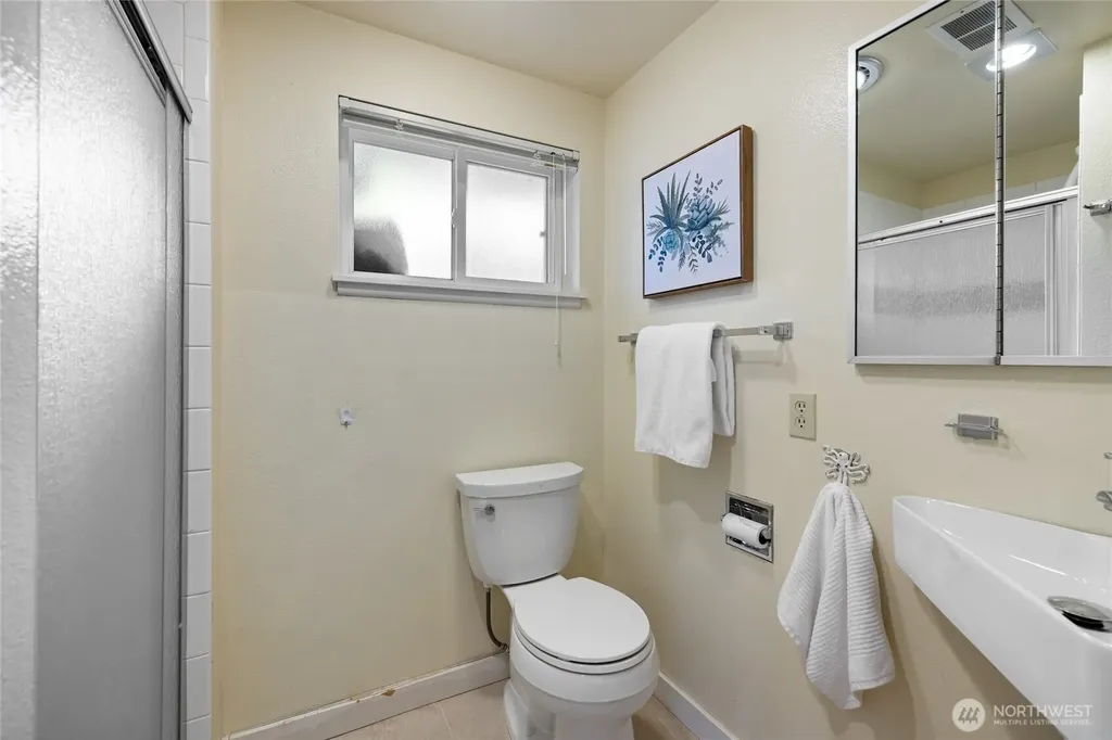 209 Bella Bella Drive Fox Island WA 98333