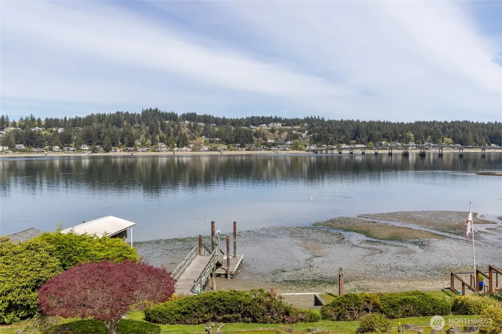 209 Bella Bella Drive Fox Island WA 98333