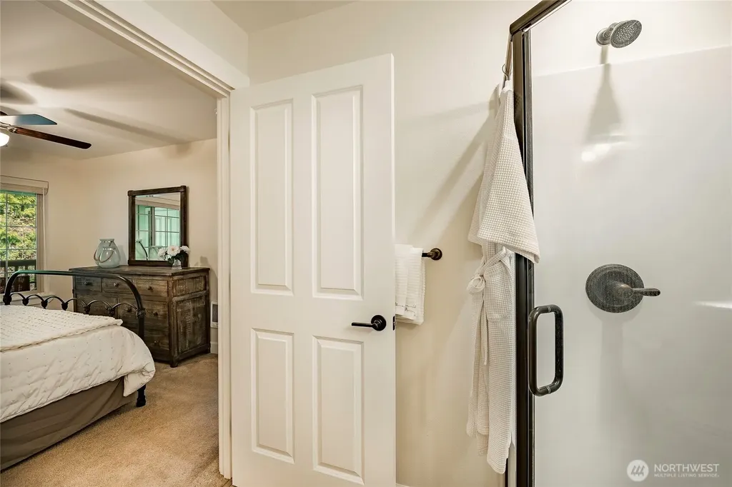 4745 Tidal Way Blaine WA 98230