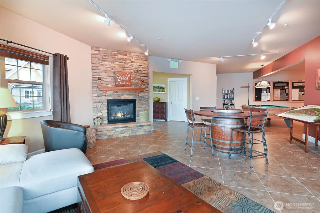 4745 Tidal Way Blaine WA 98230