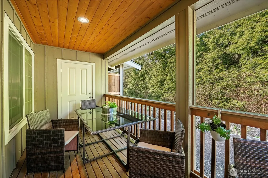 4745 Tidal Way Blaine WA 98230