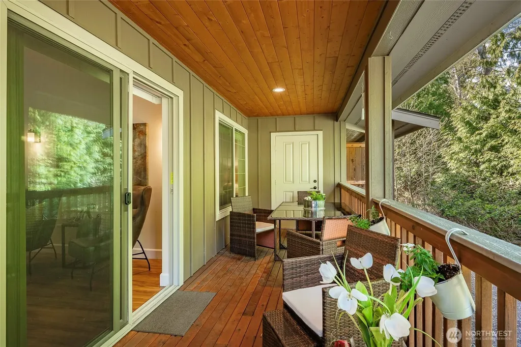 4745 Tidal Way Blaine WA 98230