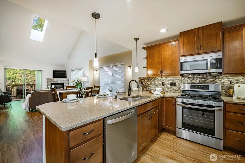 4745 Tidal Way Blaine WA 98230