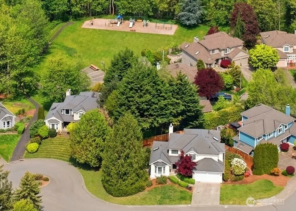 24422 SE 46th Court Sammamish WA 98029