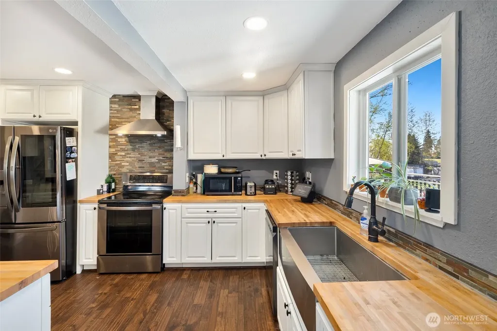 14401 80th Street E Puyallup WA 98372