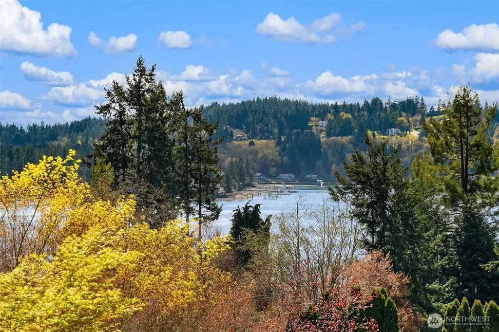 6625 Cromwell Beach Drive NW Gig Harbor WA 98335