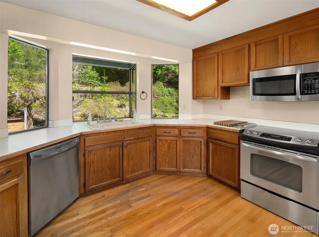 6625 Cromwell Beach Drive NW Gig Harbor WA 98335