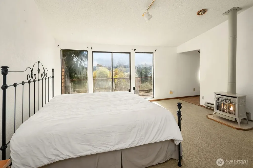 6625 Cromwell Beach Drive NW Gig Harbor WA 98335