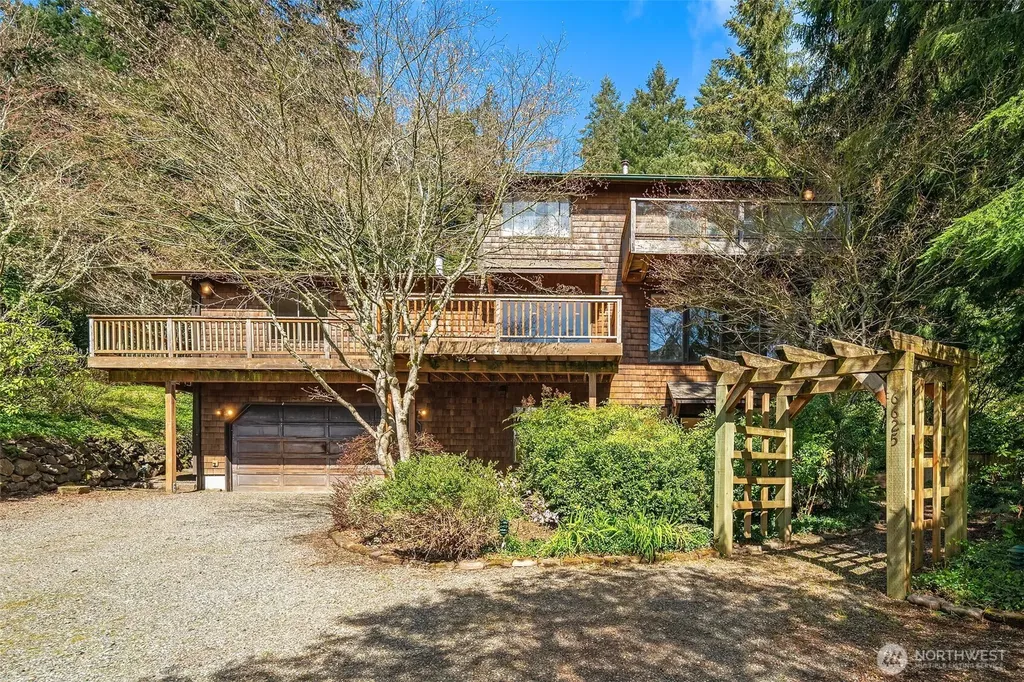 6625 Cromwell Beach Drive NW Gig Harbor WA 98335