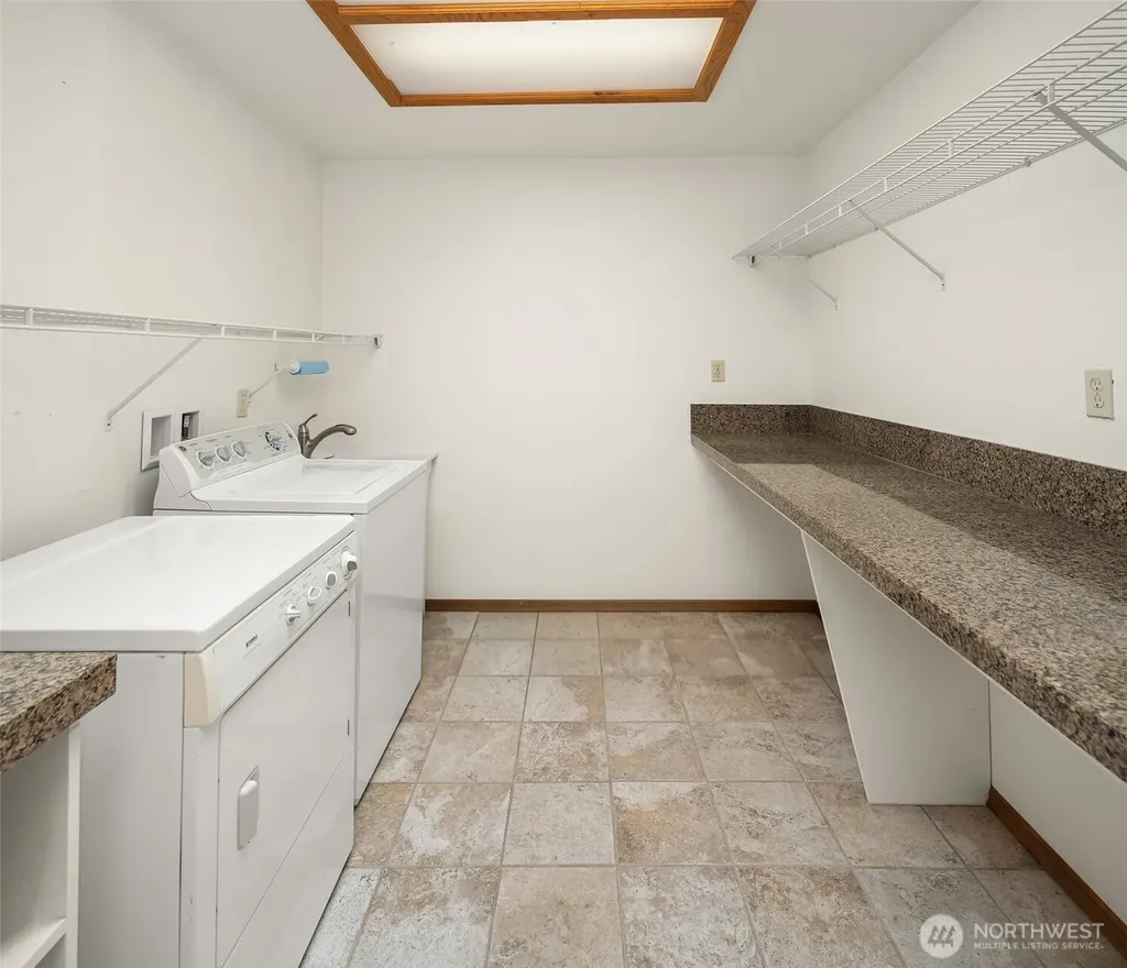 6625 Cromwell Beach Drive NW Gig Harbor WA 98335