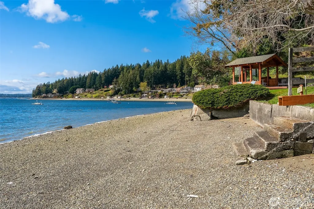 6625 Cromwell Beach Drive NW Gig Harbor WA 98335