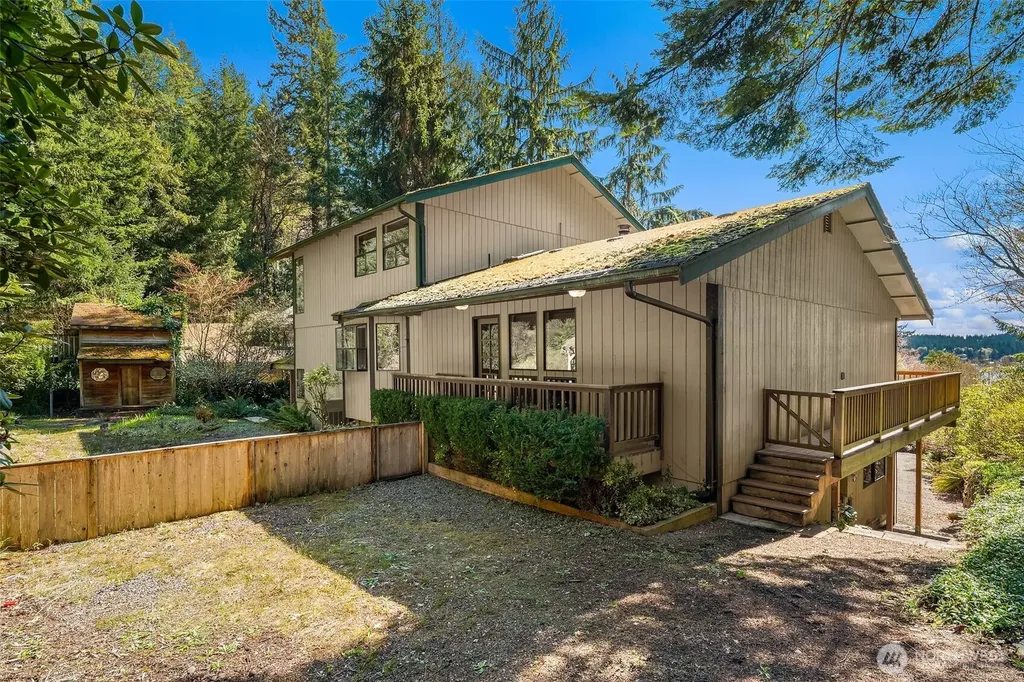 6625 Cromwell Beach Drive NW Gig Harbor WA 98335