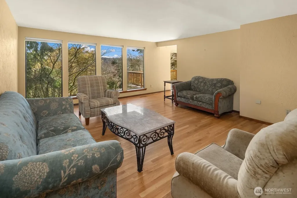 6625 Cromwell Beach Drive NW Gig Harbor WA 98335