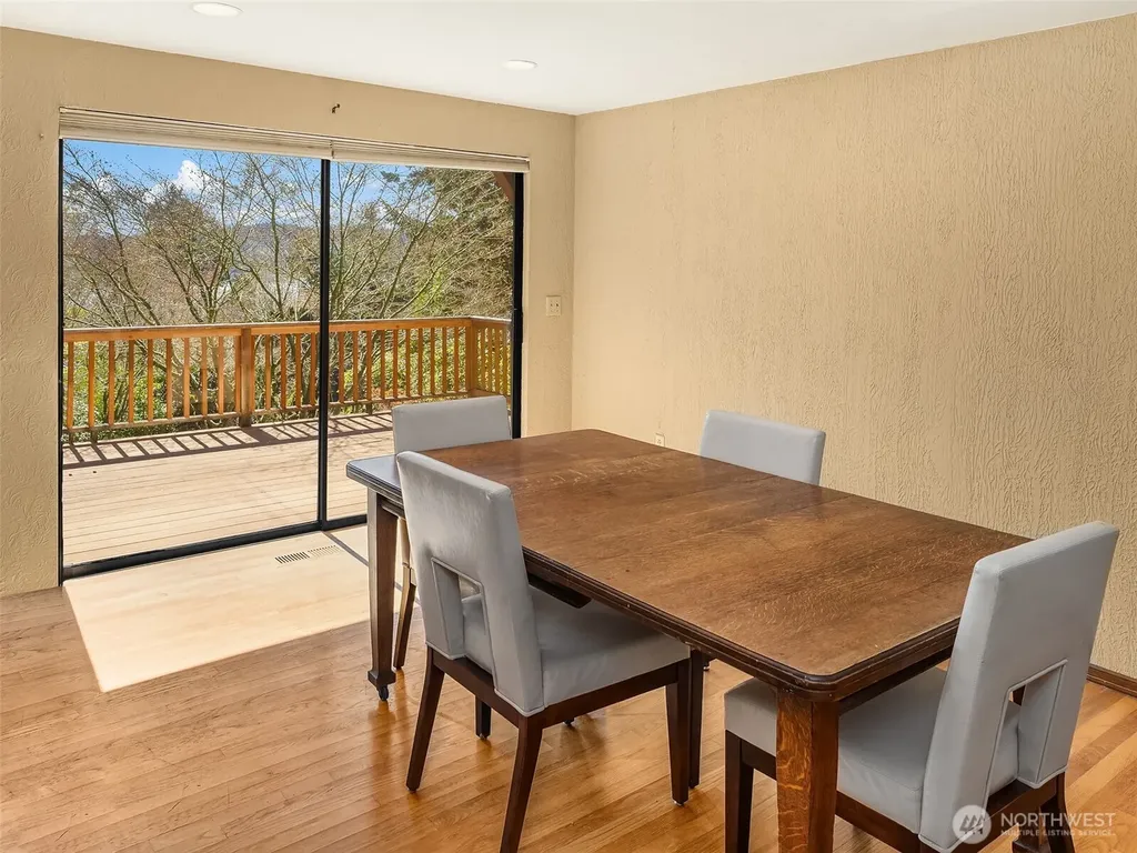 6625 Cromwell Beach Drive NW Gig Harbor WA 98335
