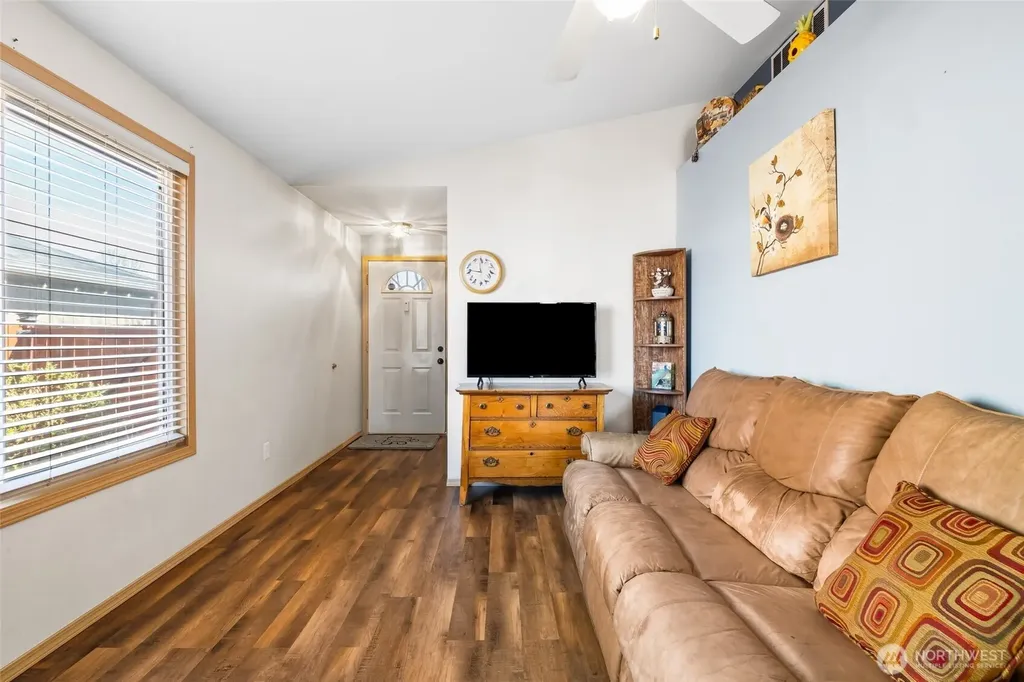 14902 44th Drive NE Marysville WA 98271