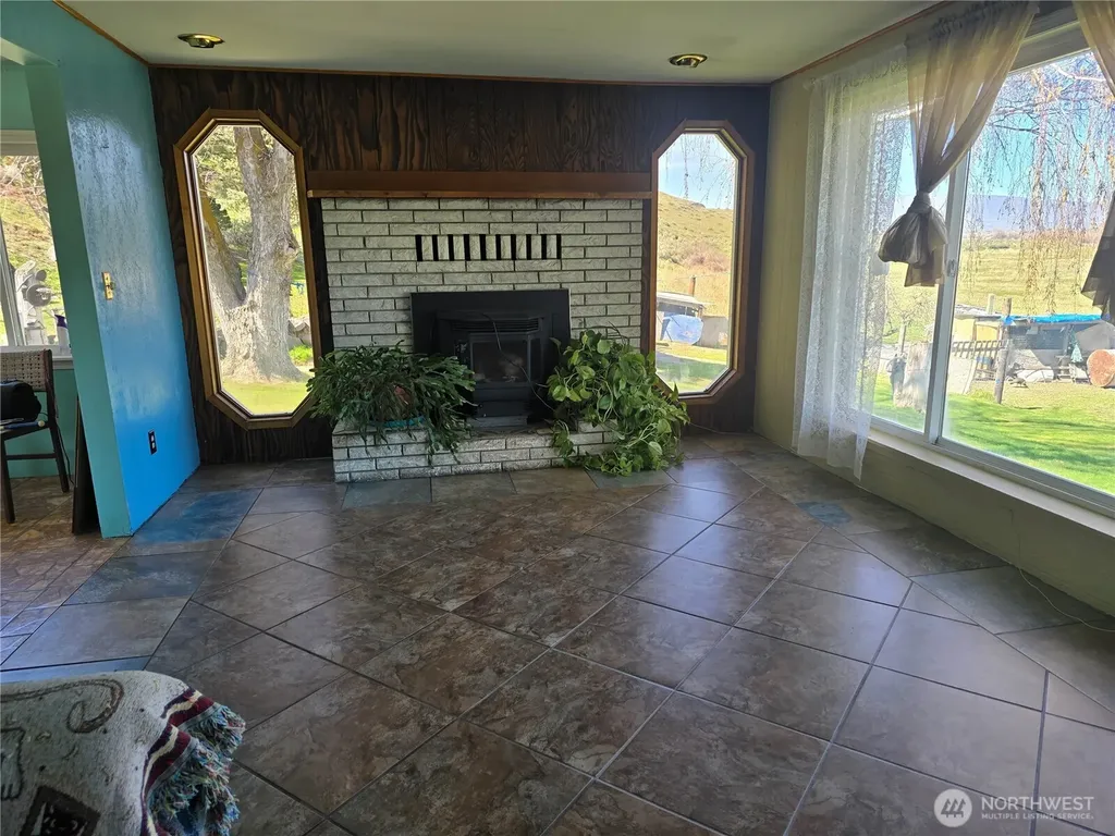 710 Adobe Way Selah WA 98242