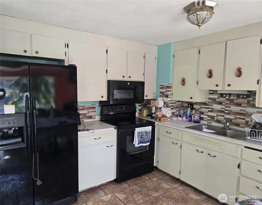 710 Adobe Way Selah WA 98242